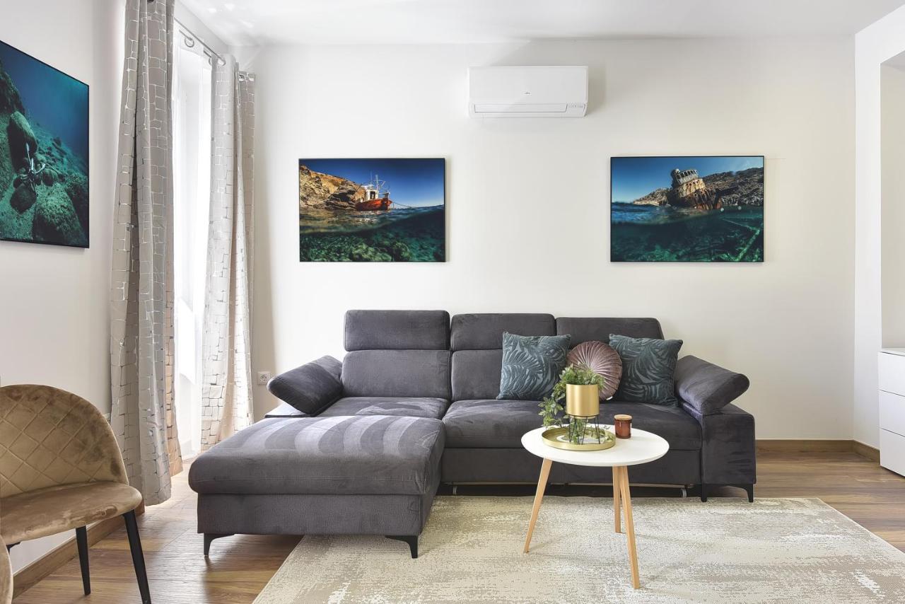 D&A Central Luxury Apartments With Free Parking 普拉 外观 照片