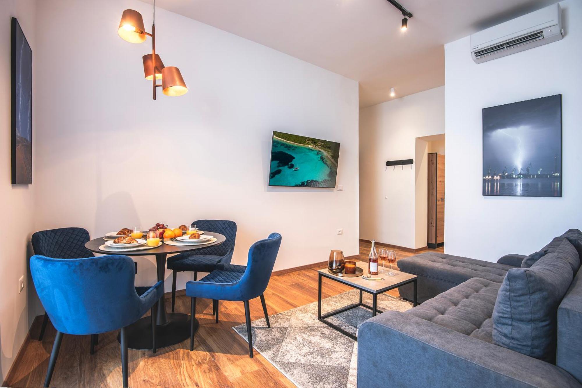D&A Central Luxury Apartments With Free Parking 普拉 外观 照片
