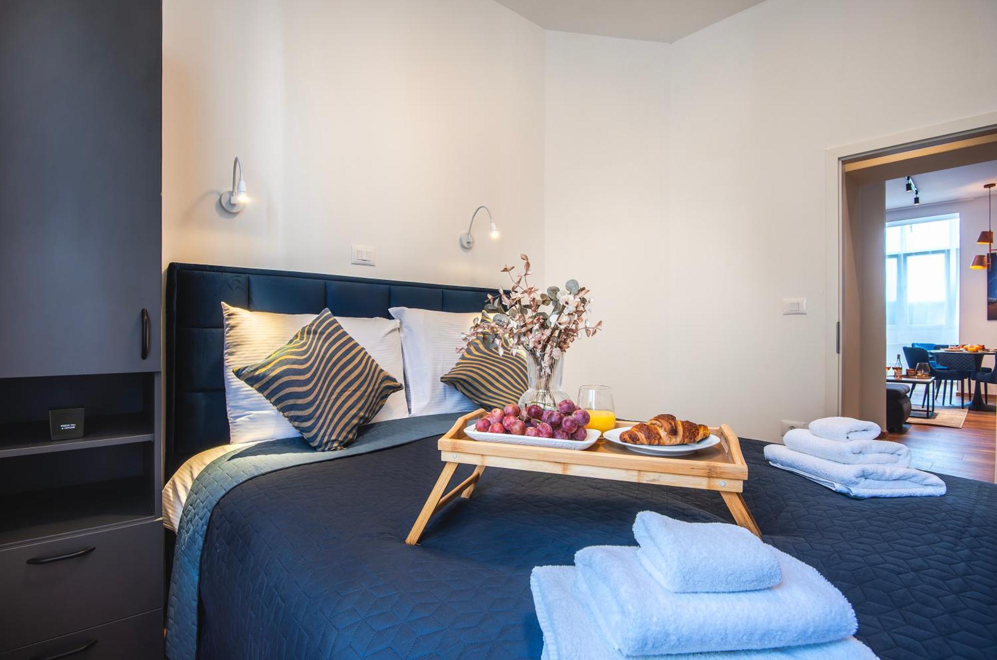 D&A Central Luxury Apartments With Free Parking 普拉 外观 照片