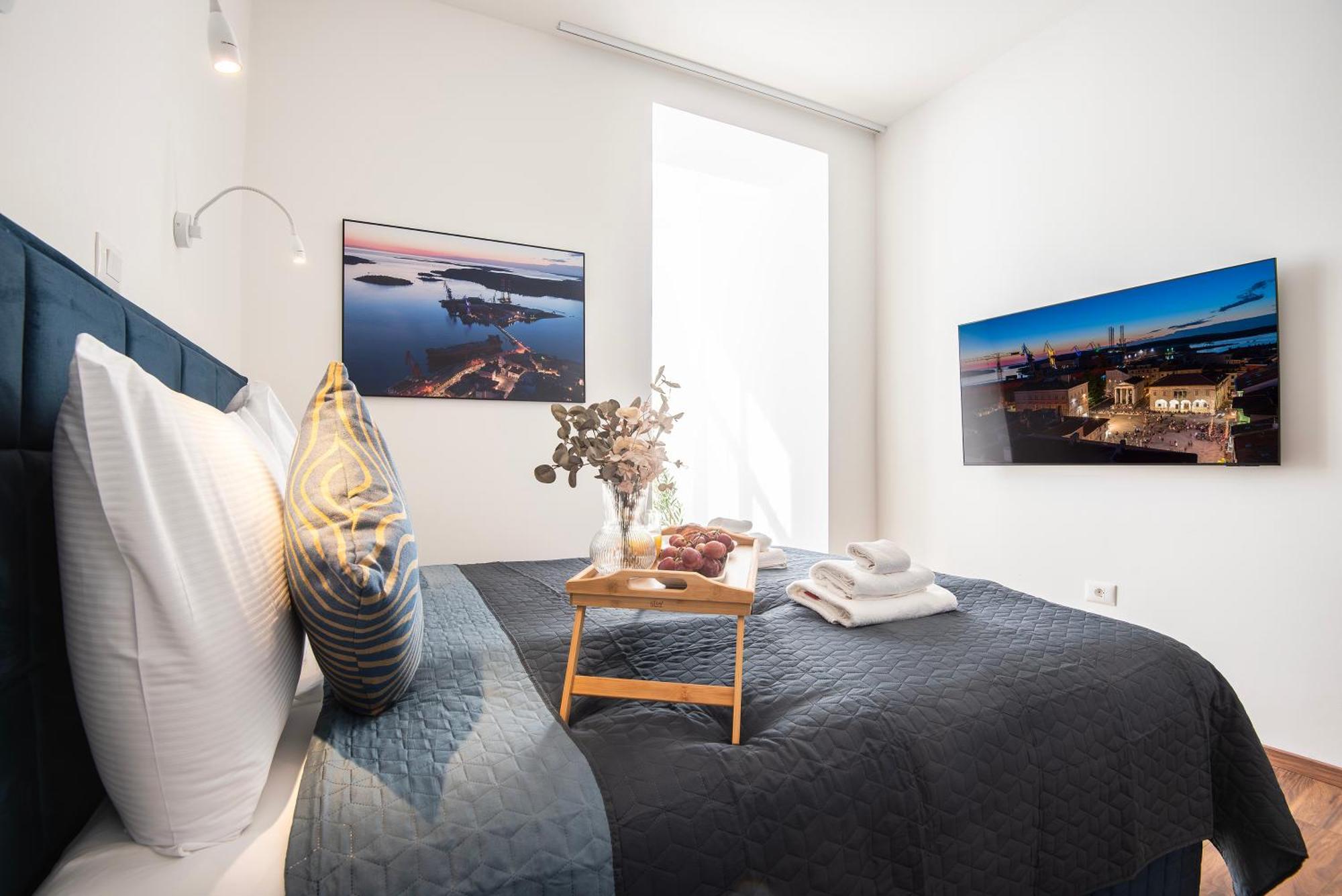 D&A Central Luxury Apartments With Free Parking 普拉 外观 照片