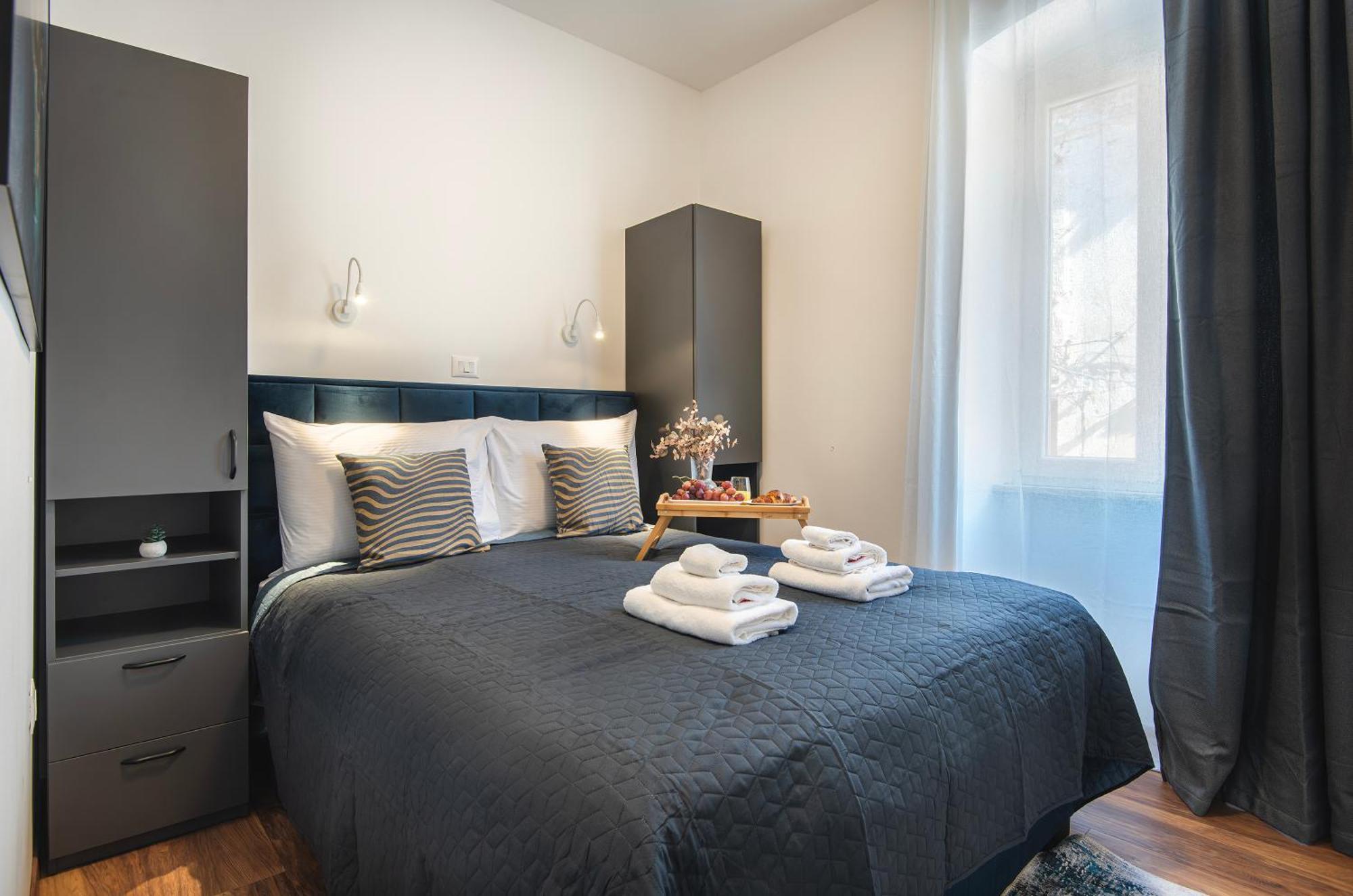 D&A Central Luxury Apartments With Free Parking 普拉 外观 照片