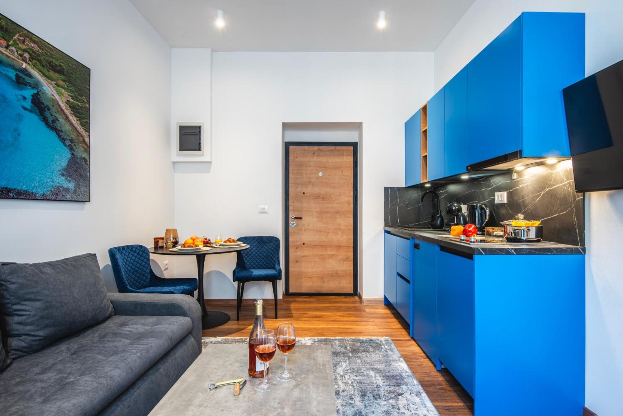 D&A Central Luxury Apartments With Free Parking 普拉 外观 照片