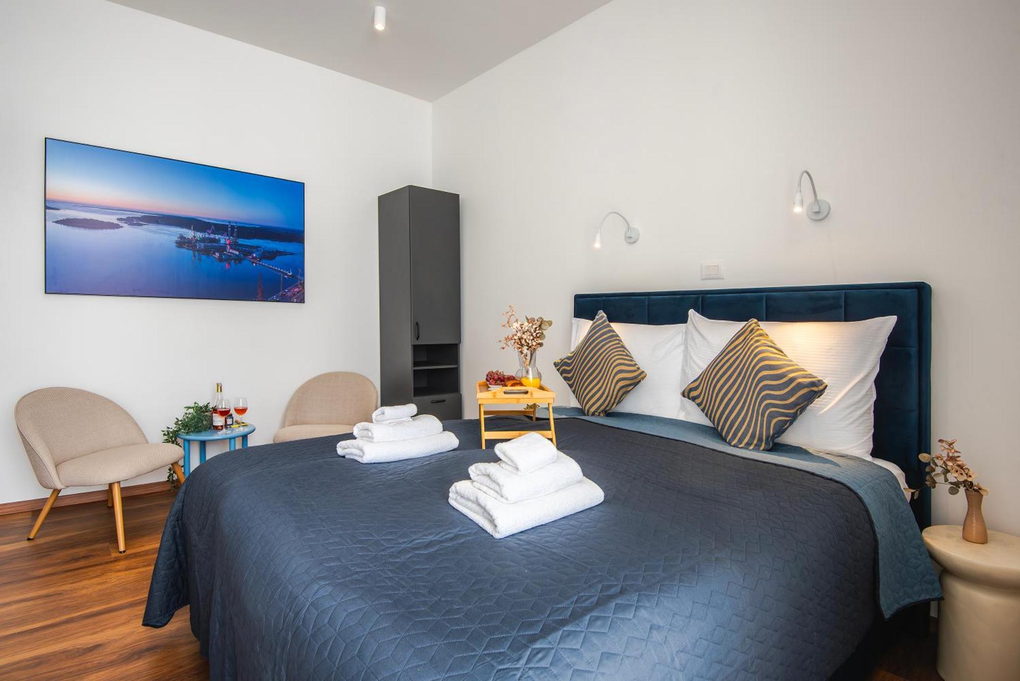 D&A Central Luxury Apartments With Free Parking 普拉 外观 照片